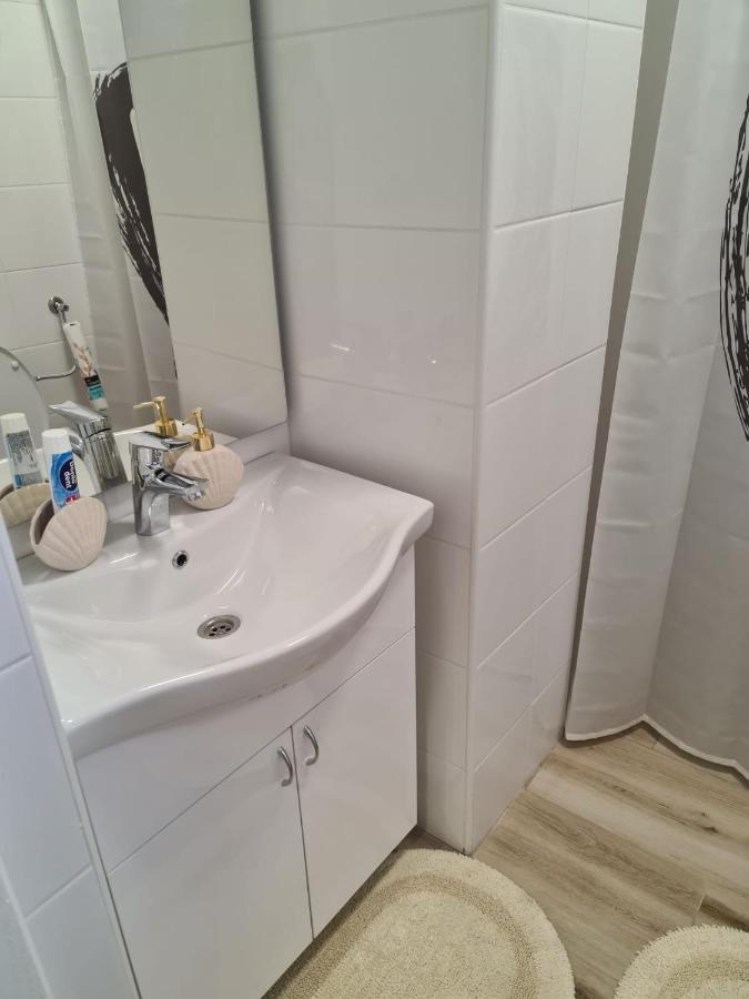 סומבור Apartman Cute&Cosy מראה חיצוני תמונה