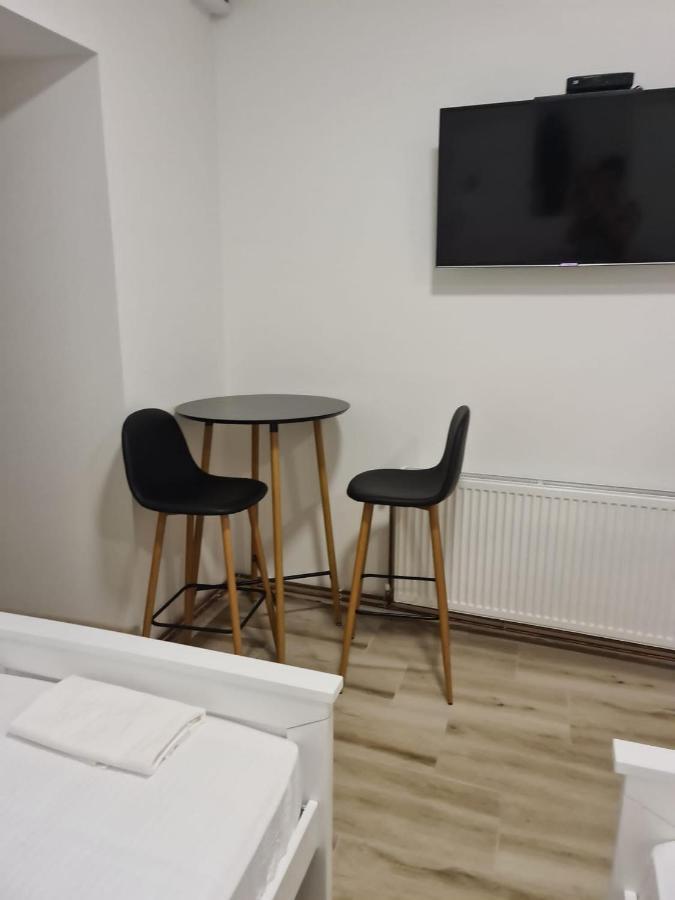 סומבור Apartman Cute&Cosy מראה חיצוני תמונה