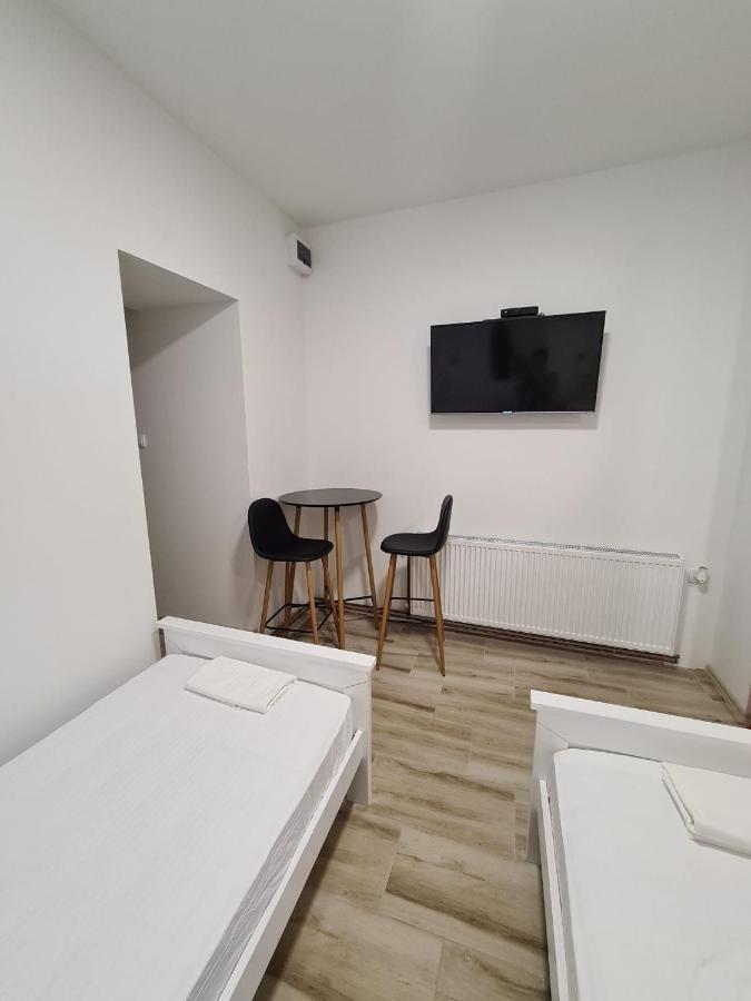 סומבור Apartman Cute&Cosy מראה חיצוני תמונה