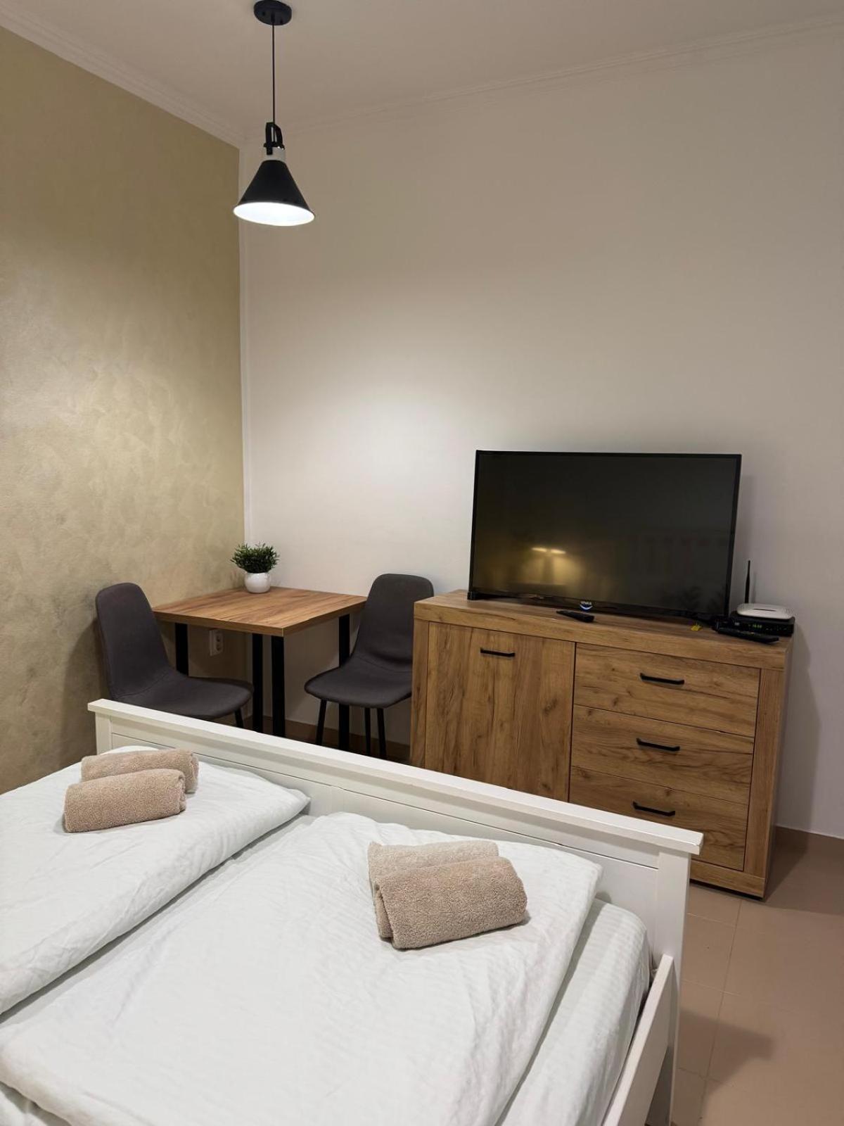 סומבור Apartman Cute&Cosy מראה חיצוני תמונה