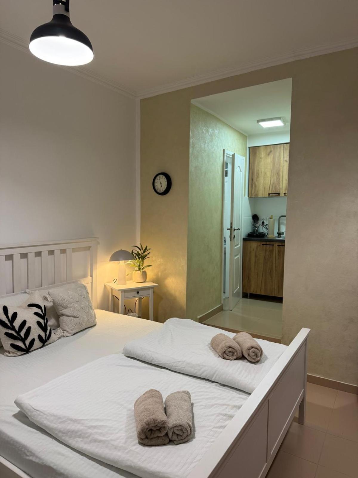 סומבור Apartman Cute&Cosy מראה חיצוני תמונה